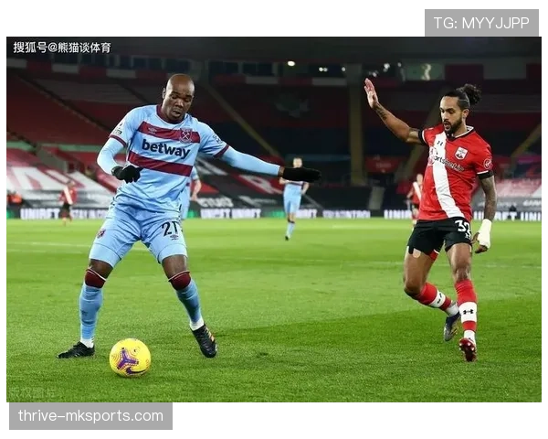 利兹联青训营再传喜讯：年轻才俊脱颖而出，未来之星闪耀英格兰足球舞台