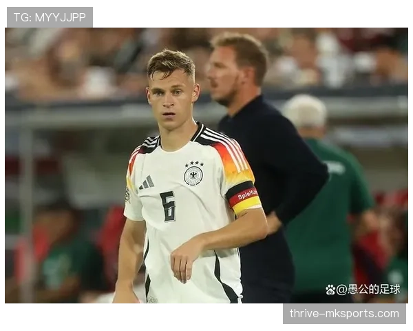 基米希最佳位置分析:后腰与右后卫表现对比及当前赛季角色定位 基米希最佳位置分析:后腰与右后卫表现对比及当前赛季角色定位